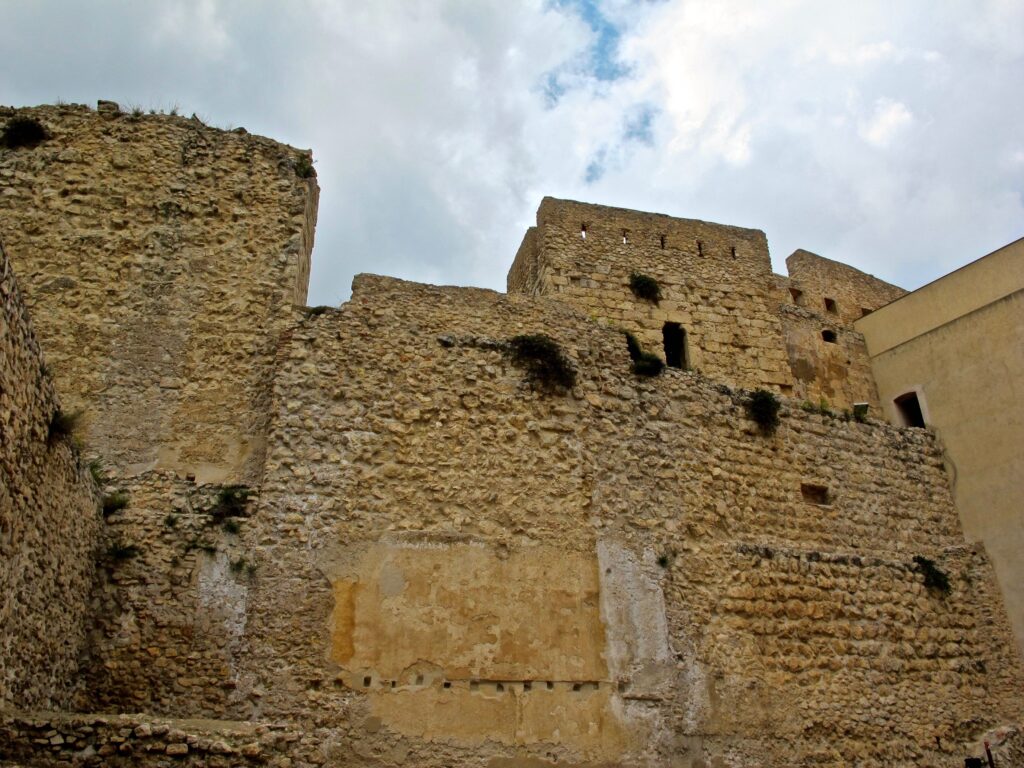 Miravet Castle